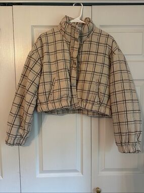 Le Lis Cropped Plaid Puffer Jacket - Cream with Black Windowpane